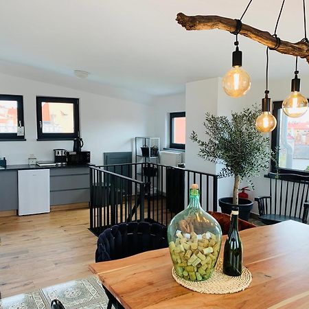 Boutique Apartments U Rolanda, Mikulasske Namesti Зноймо Екстериор снимка