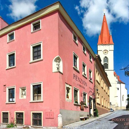 Boutique Apartments U Rolanda, Mikulasske Namesti Зноймо Екстериор снимка