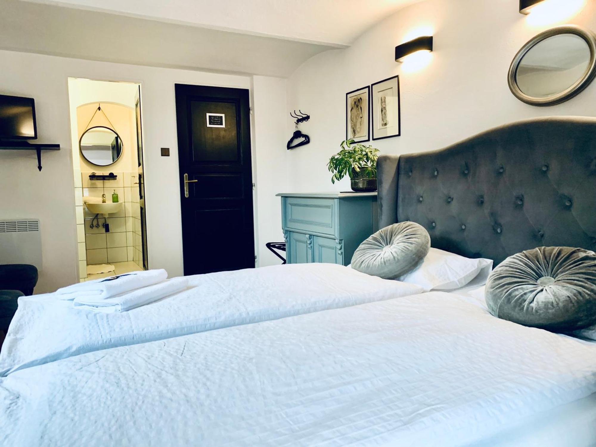 Boutique Apartments U Rolanda, Mikulasske Namesti Зноймо Екстериор снимка