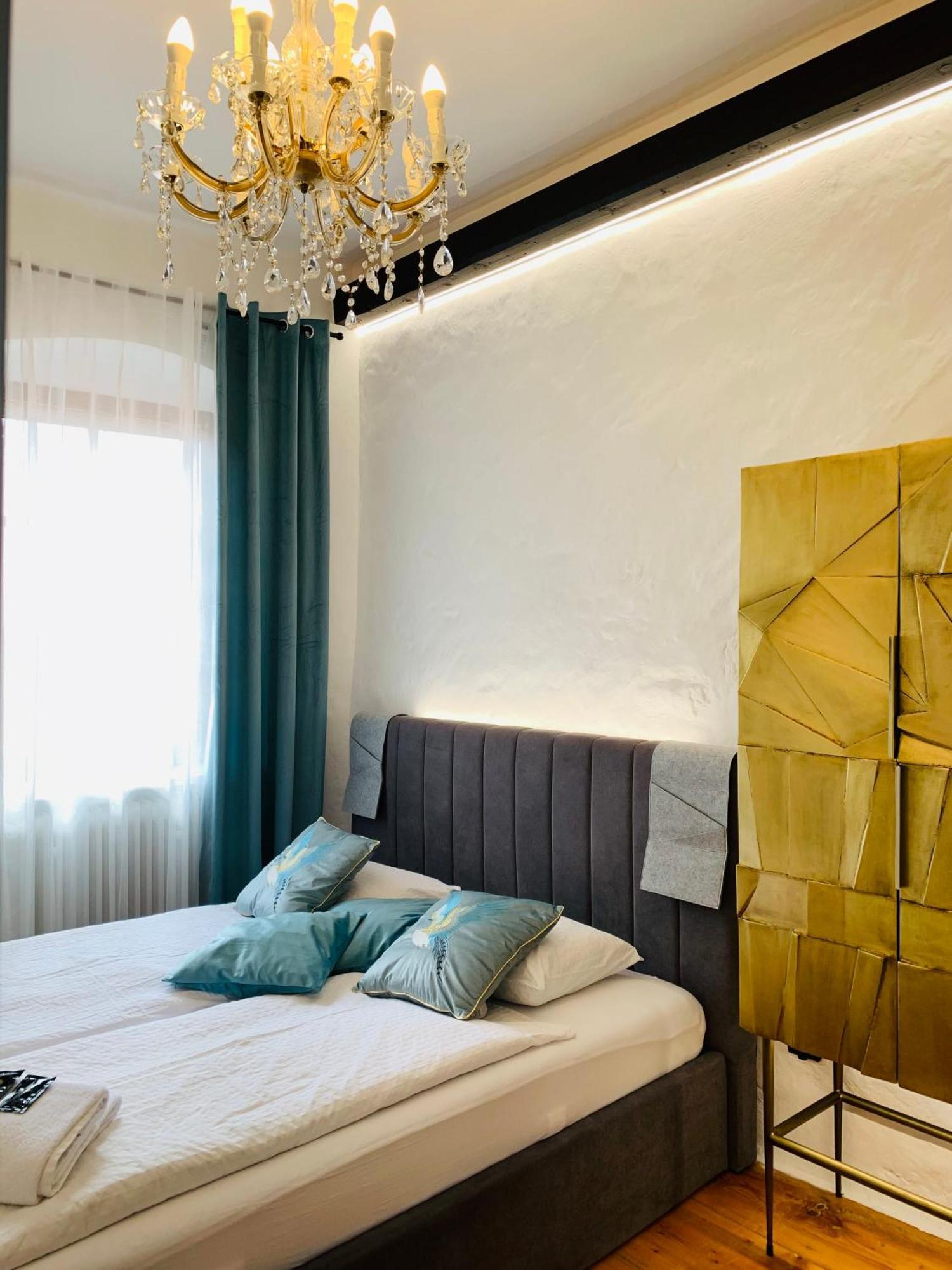 Boutique Apartments U Rolanda, Mikulasske Namesti Зноймо Екстериор снимка