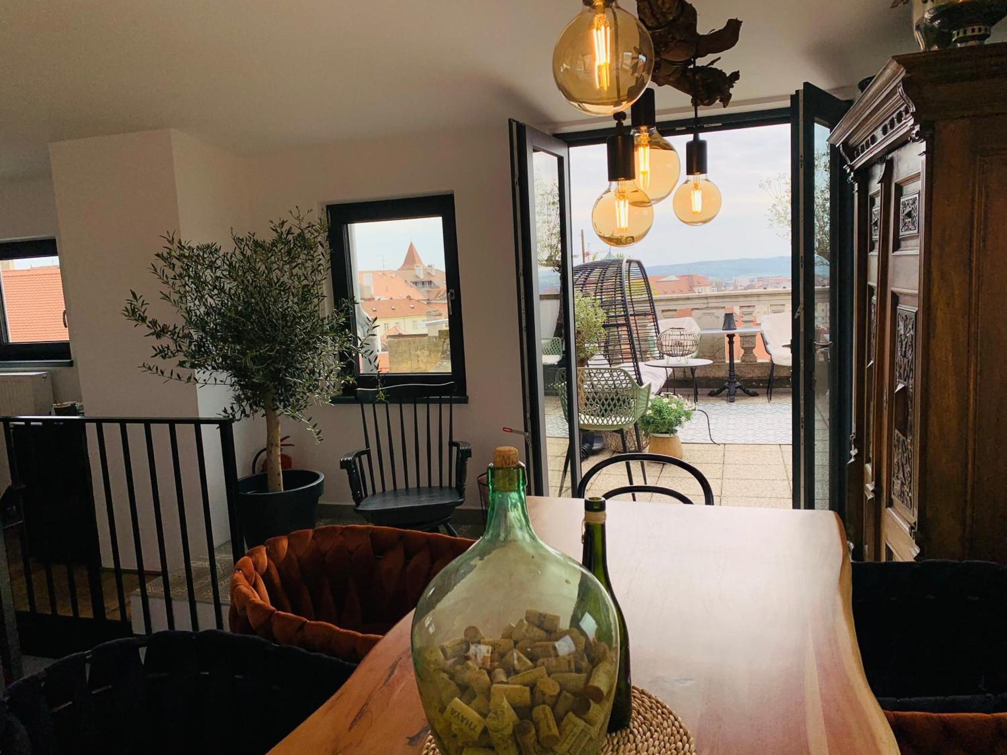 Boutique Apartments U Rolanda, Mikulasske Namesti Зноймо Екстериор снимка