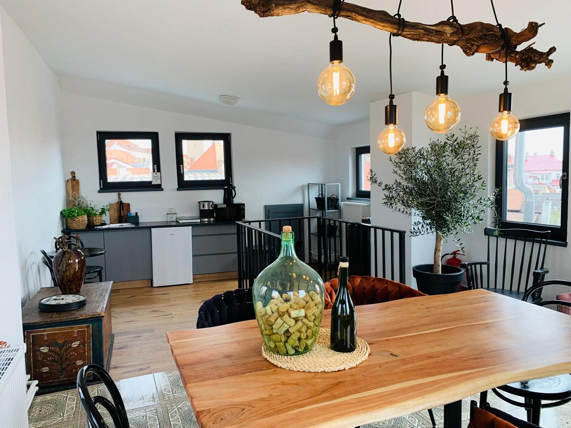 Boutique Apartments U Rolanda, Mikulasske Namesti Зноймо Екстериор снимка