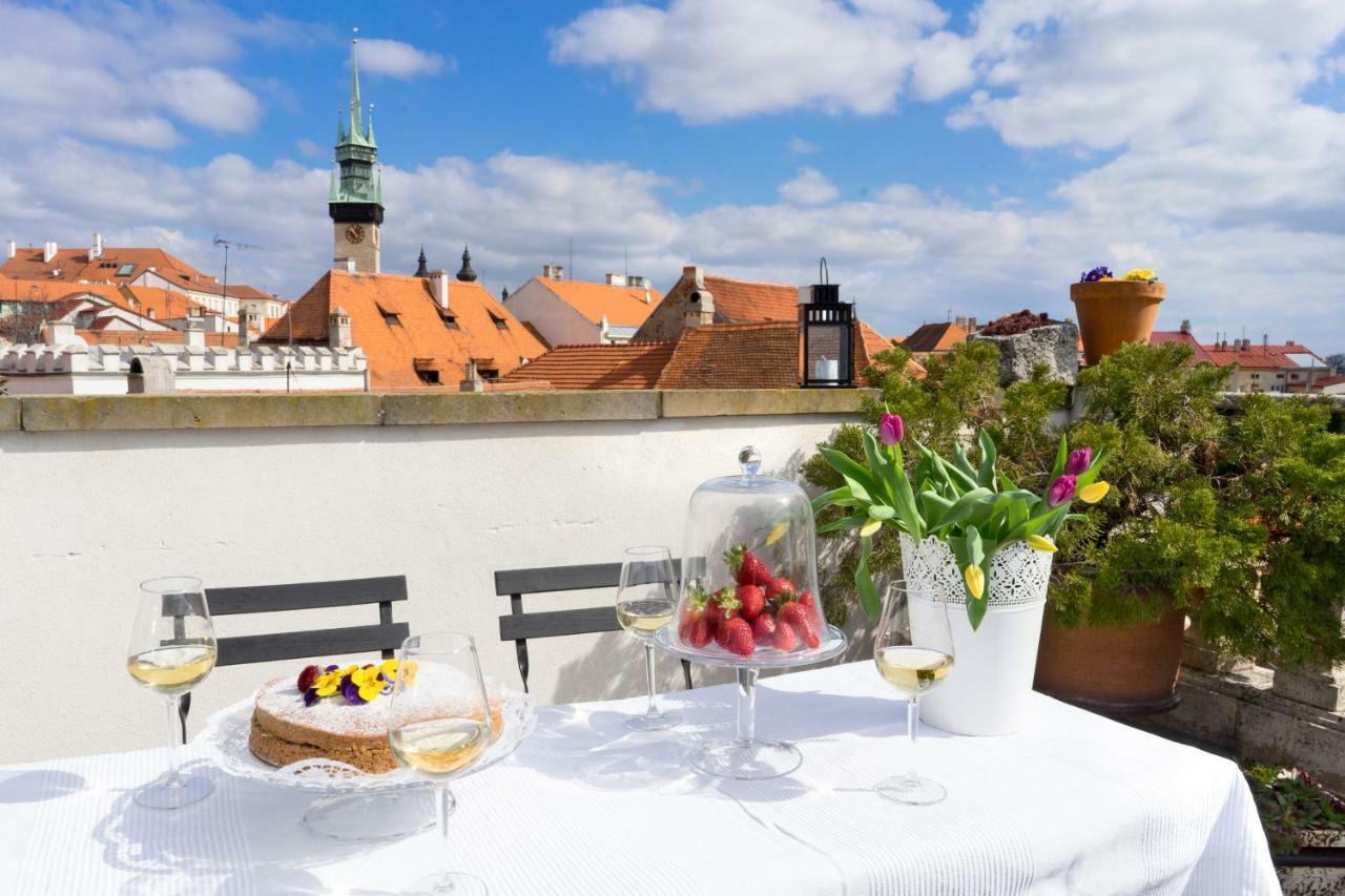 Boutique Apartments U Rolanda, Mikulasske Namesti Зноймо Екстериор снимка